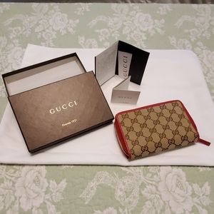 Gucci wallet